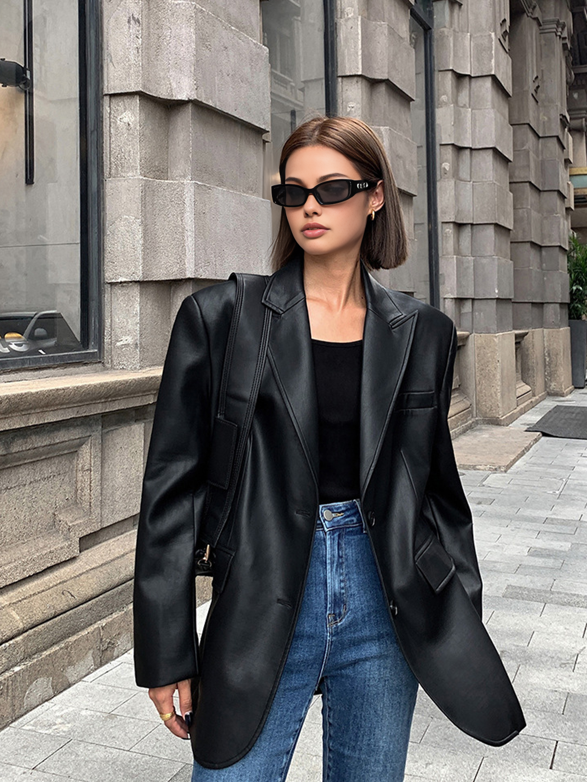Blake | Blazer da Donna Oversize in Similpelle con Revers 6