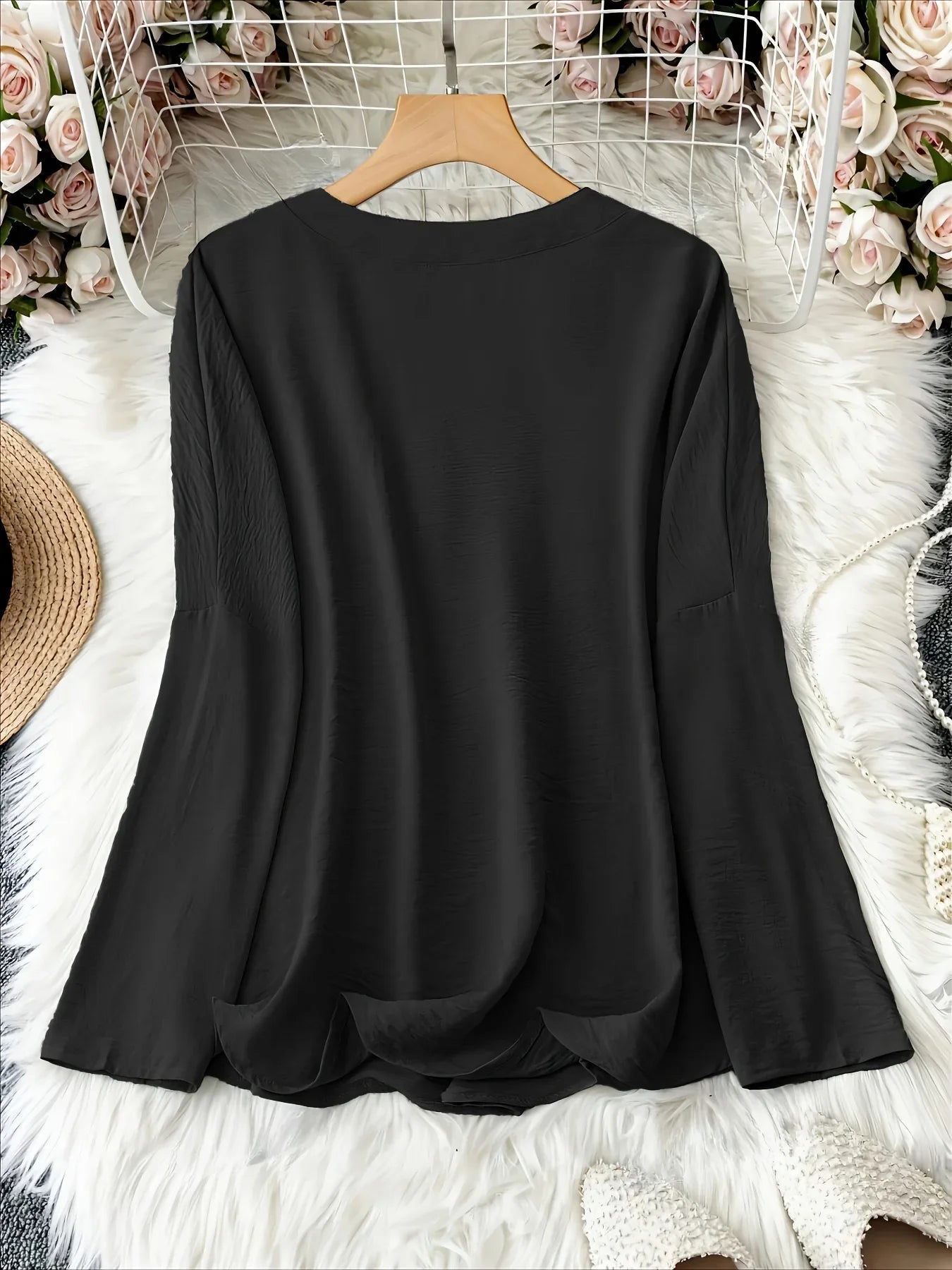 Briela | Blusa a V in Tessuto Leggero
