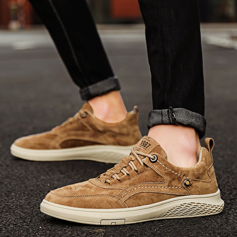 Luca | Uomo Sneaker Scamosciata Stringata Low-Top Dettaglio Forato 3