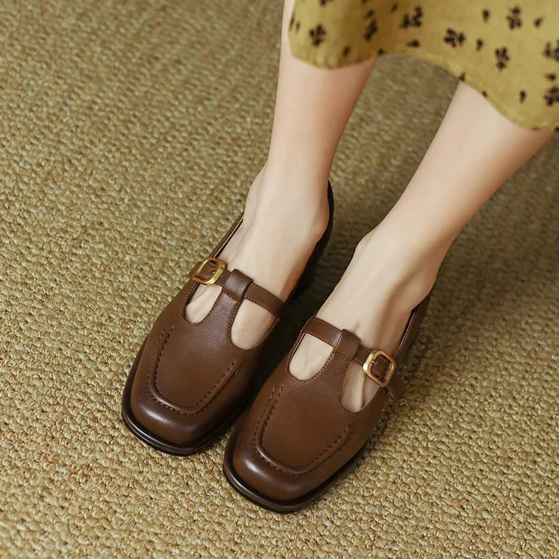 Maya | Scarpa da Donna in Pelle Mary Jane Cinturino a T Tacco 1