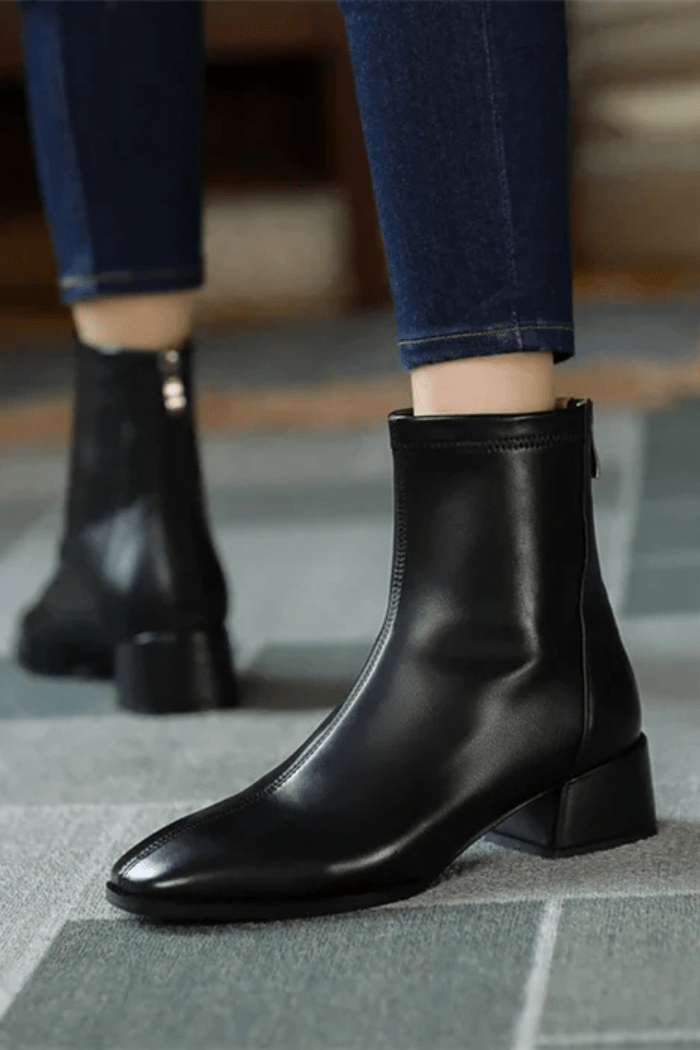 Stivaletti Donna in Pelle con Tacco Basso | Caterina Nero