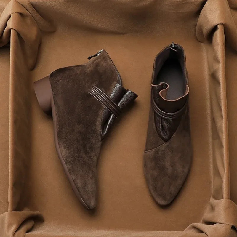 Stivali In Pelle Scamosciata Con Tacco Basso Per Donna | Trevina Caffè