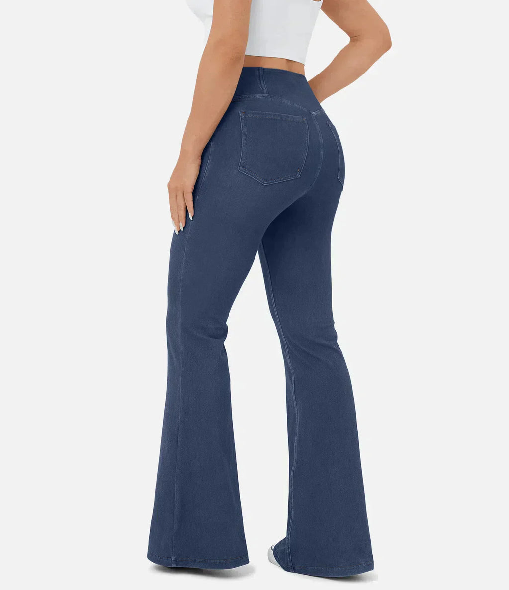 Damejeans med høj talje, bootcut og stretch samt lommer