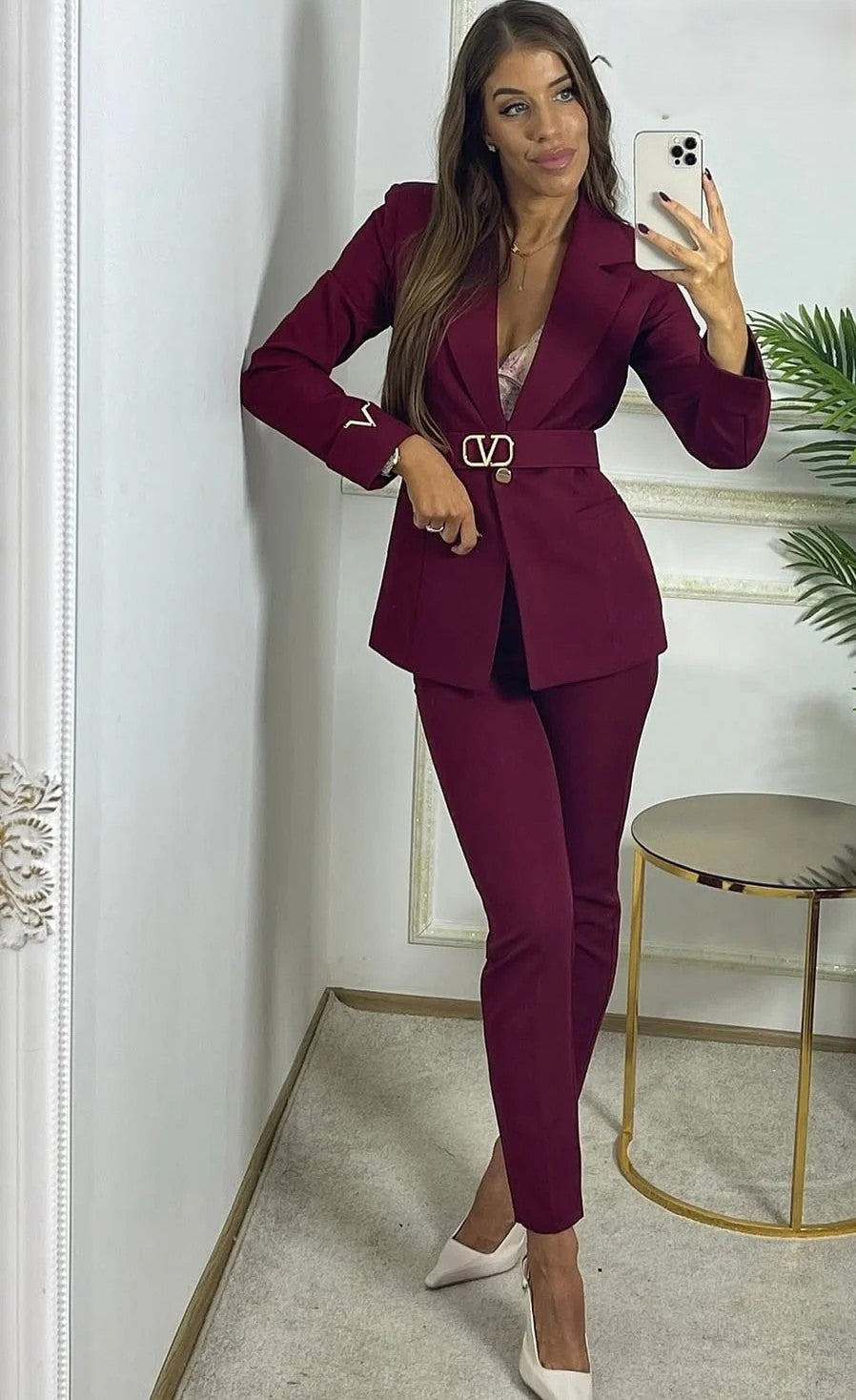Allegra | Tailleur Donna Elegante con Pantaloni e Ricami Bordeaux