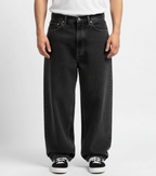 Jeans da uomo a vestibilità comoda stile skate quotidiano