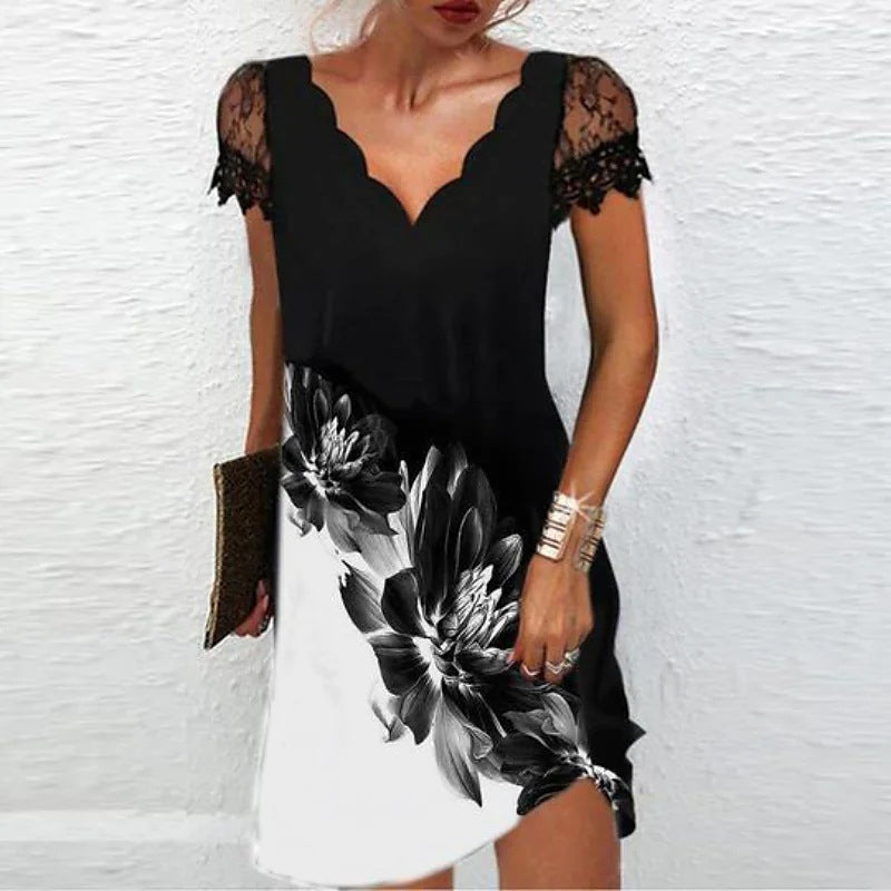 Robe de cocktail élégante pour femme avec encolure festonnée