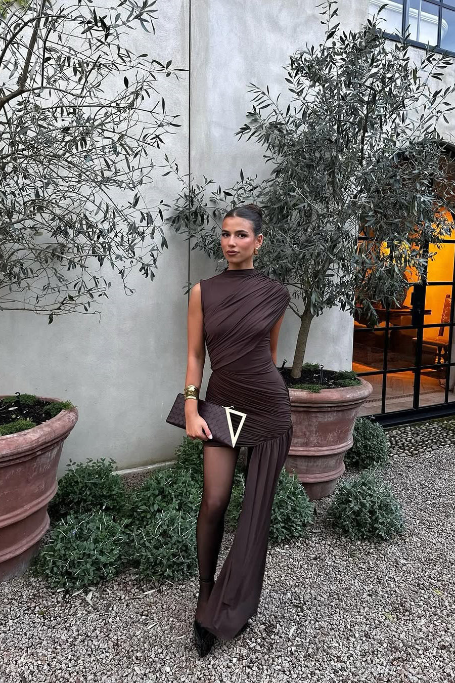 Dara | Abito da Donna Mini Marrone Arricciato Collo Alto 4