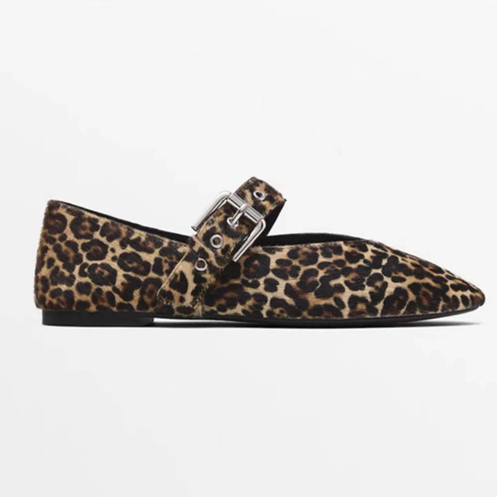 Felicity | Scarpe Basse con Design a Motivo Leopardo-a