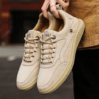 Luca | Uomo Sneaker Scamosciata Stringata Low-Top Dettaglio Forato Sabbia
