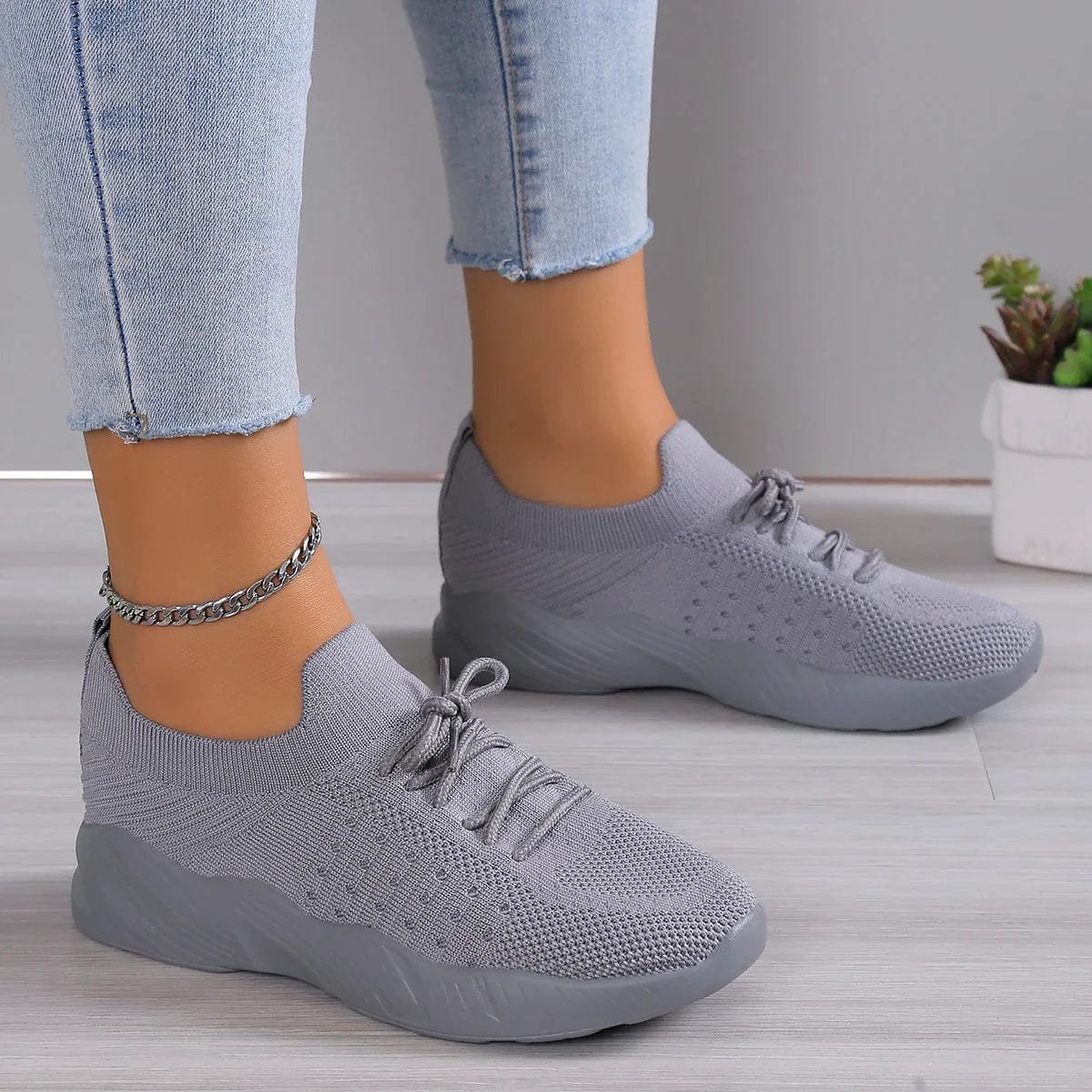 Sneakers in Maglia con Lacci da Donna | Aria Nero 43