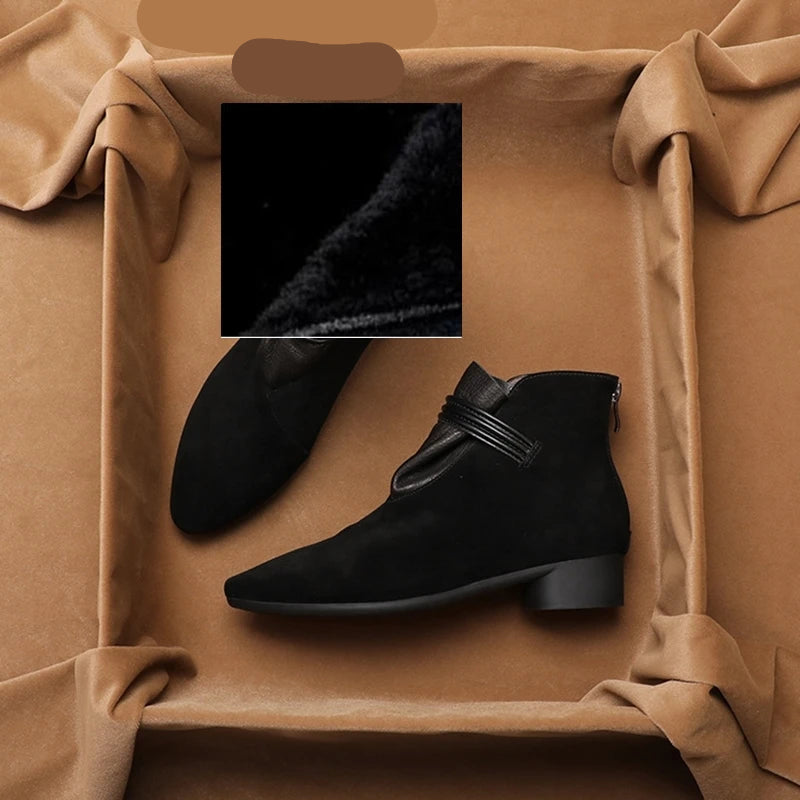 Stivaletti in Pelle Scamosciata con Fascia Elastica per Donna | Sofia Scamosciato Nero