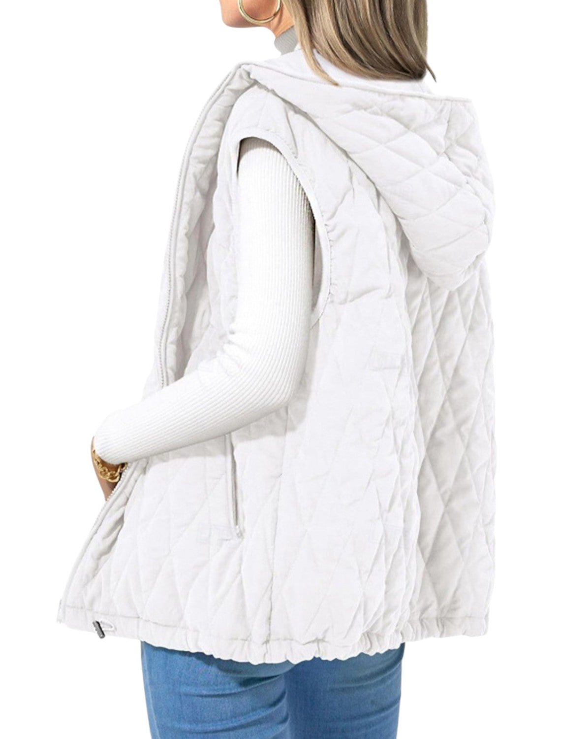 Velta | Gilet Trapuntato Donna con Cappuccio e Zip Elegante 4