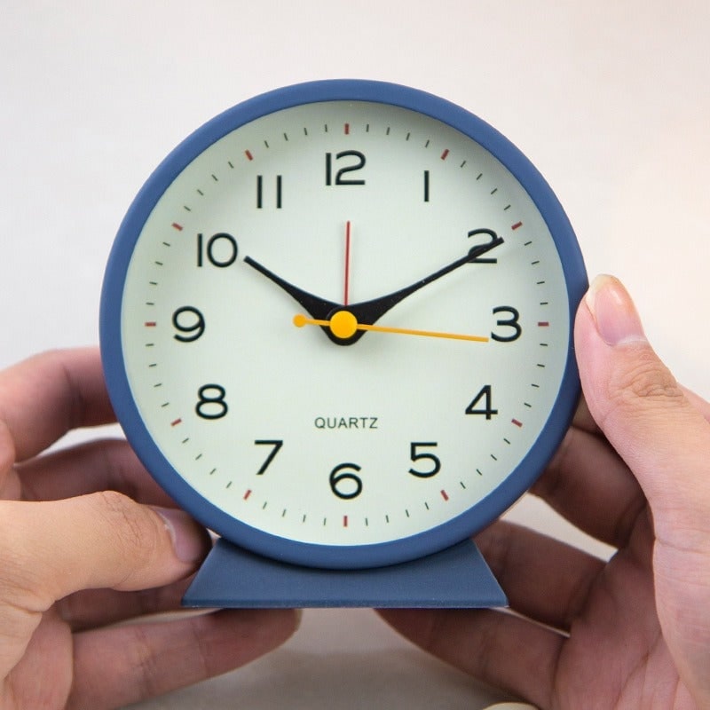Analog Alarm Clock with Non-Ticking Quartz Movement Backlight and Battery Operation - Image 11