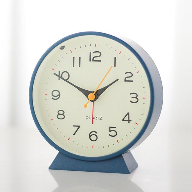 Analog Alarm Clock with Non-Ticking Quartz Movement Backlight and Battery Operation - Image 7