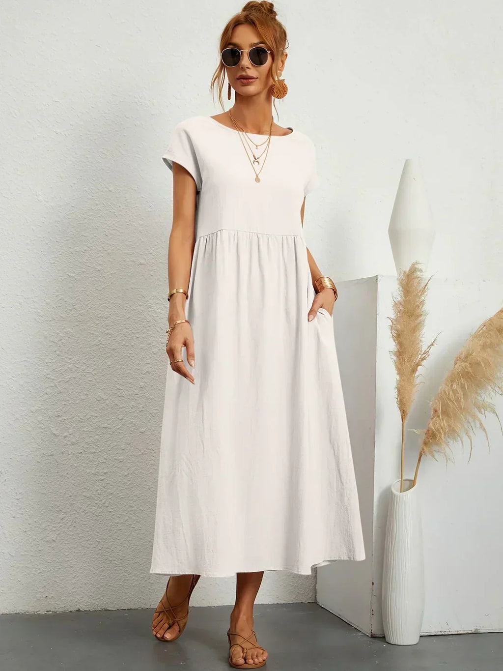 Anna | Abito Midi dalla Linea Relaxed Manica Corta Bianco