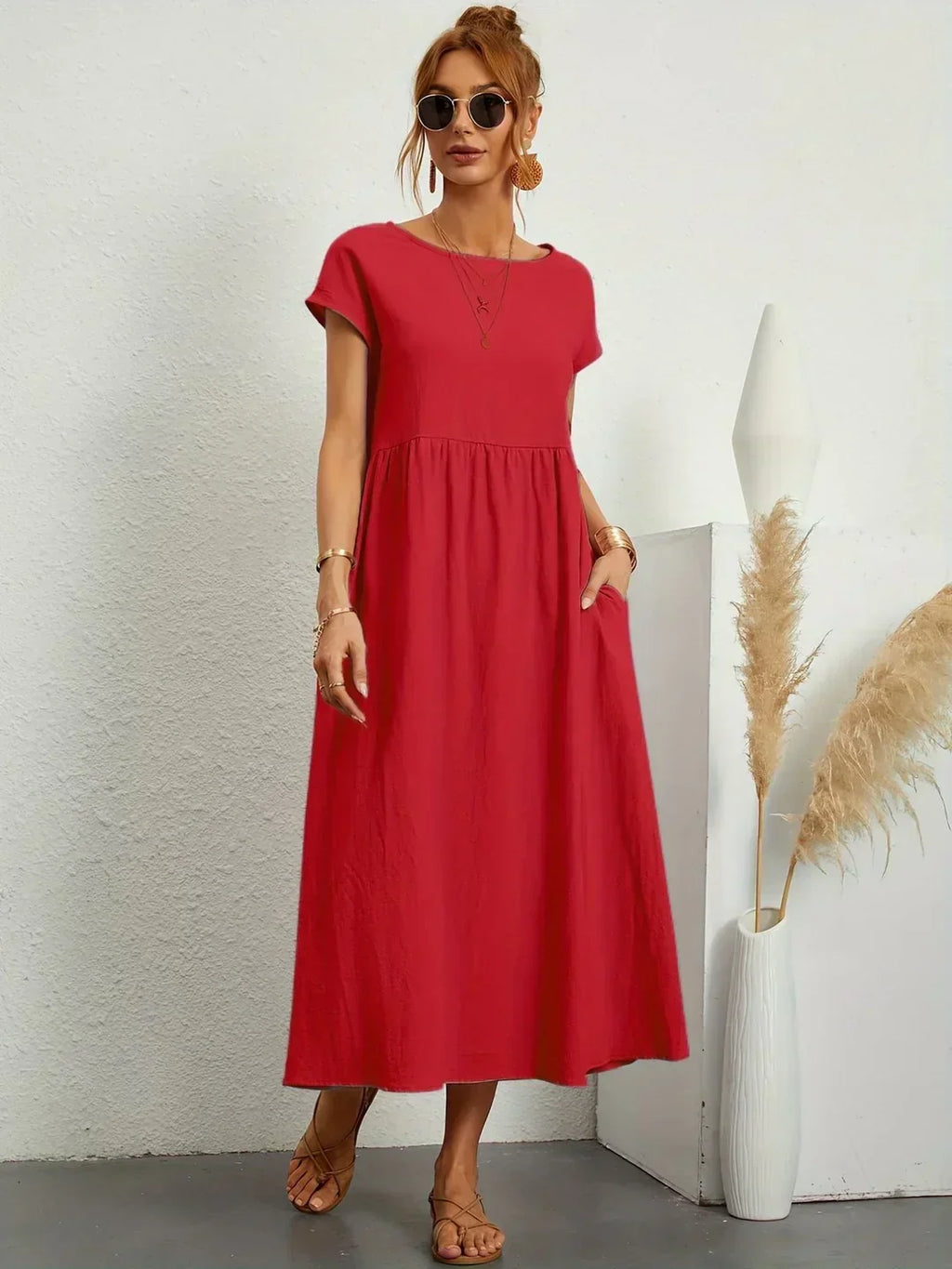Anna | Abito Midi dalla Linea Relaxed Manica Corta Rosso