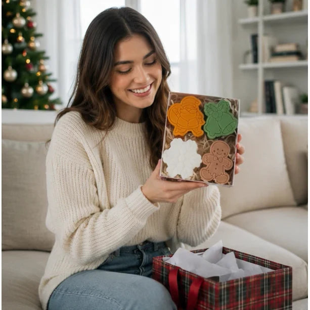 Christmas Candle Gift Set with Festive Shaped Designs Scented Decorative of Four - Image 6