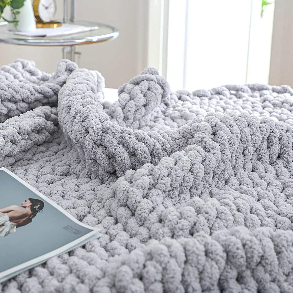 Chunky Knit Throw Blanket with Oversized Loop Pattern and Plush Chenille Texture - Image 2