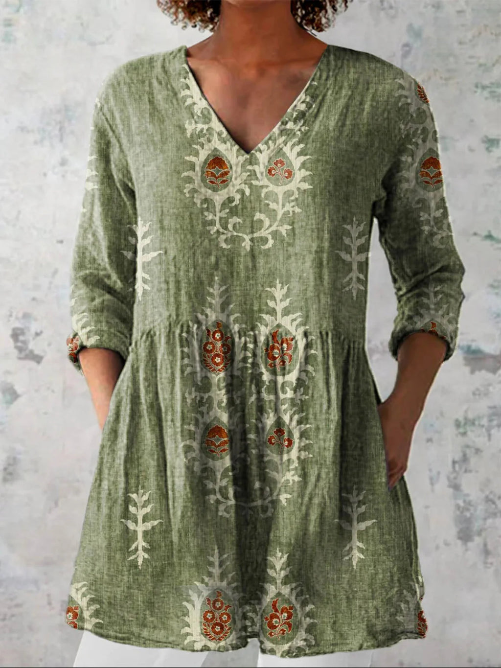 Diletta | Camicetta Donna Scollo V Ricamata Verde