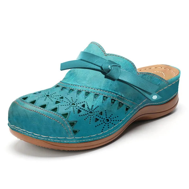 Ginevra | Zoccoli Donna Traforati Blu Mare