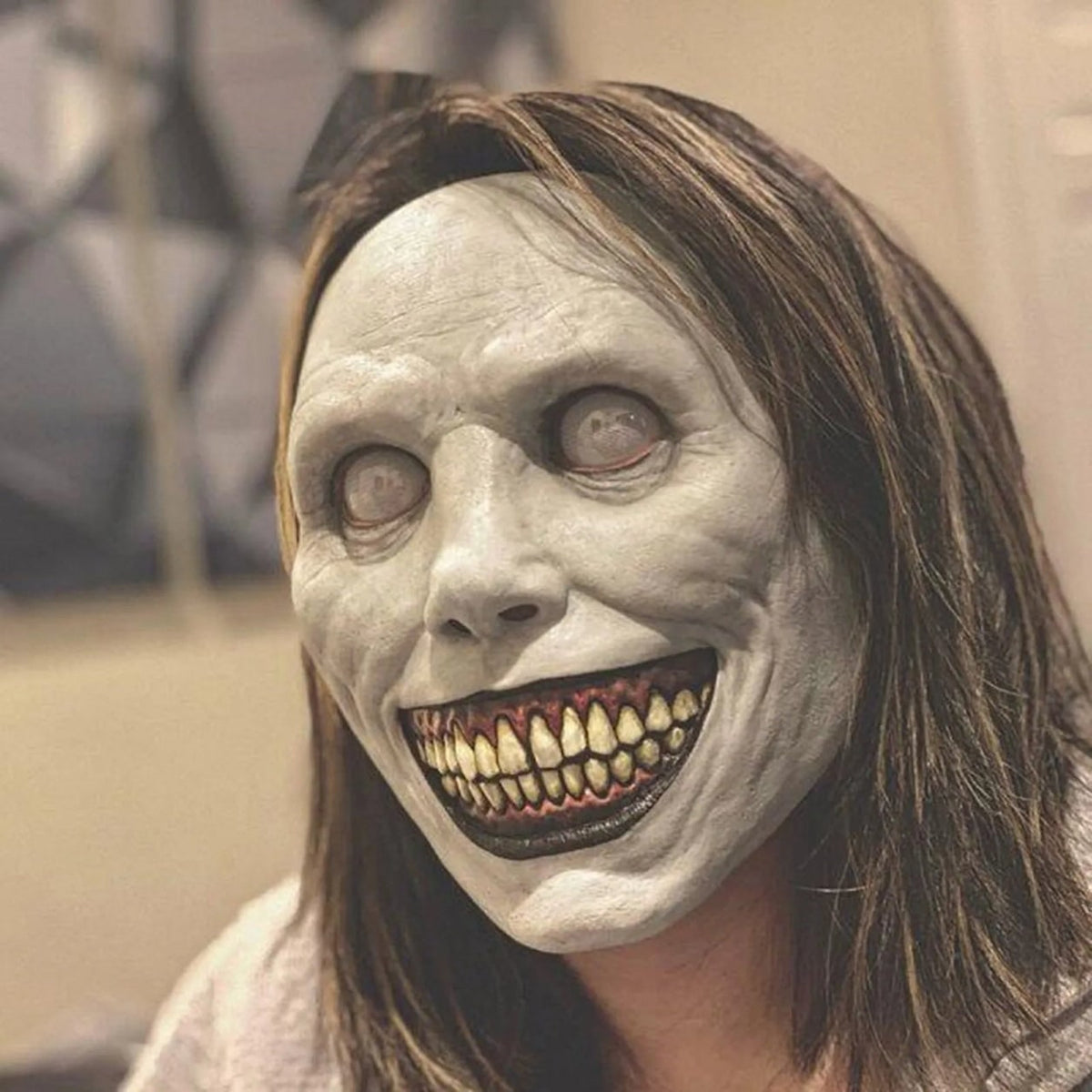 Halloween Scary Face Mask with Sharp Teeth and Wrinkled Skin for Demon Clown Horror Party Costume - Image 2