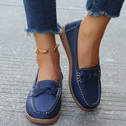 Scarpe casual da donna slip-on con design a punta larga