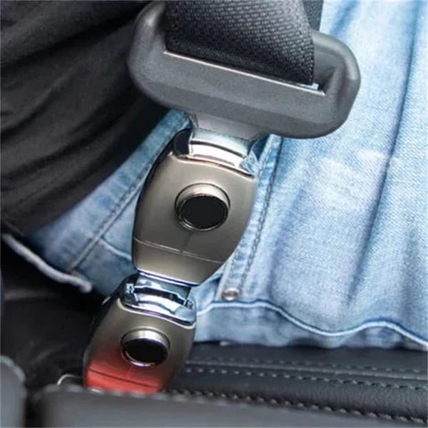 Kids' Seat Belt Extender with Metal Construction and Buckle Release Button for Universal Car Safety - Image 3