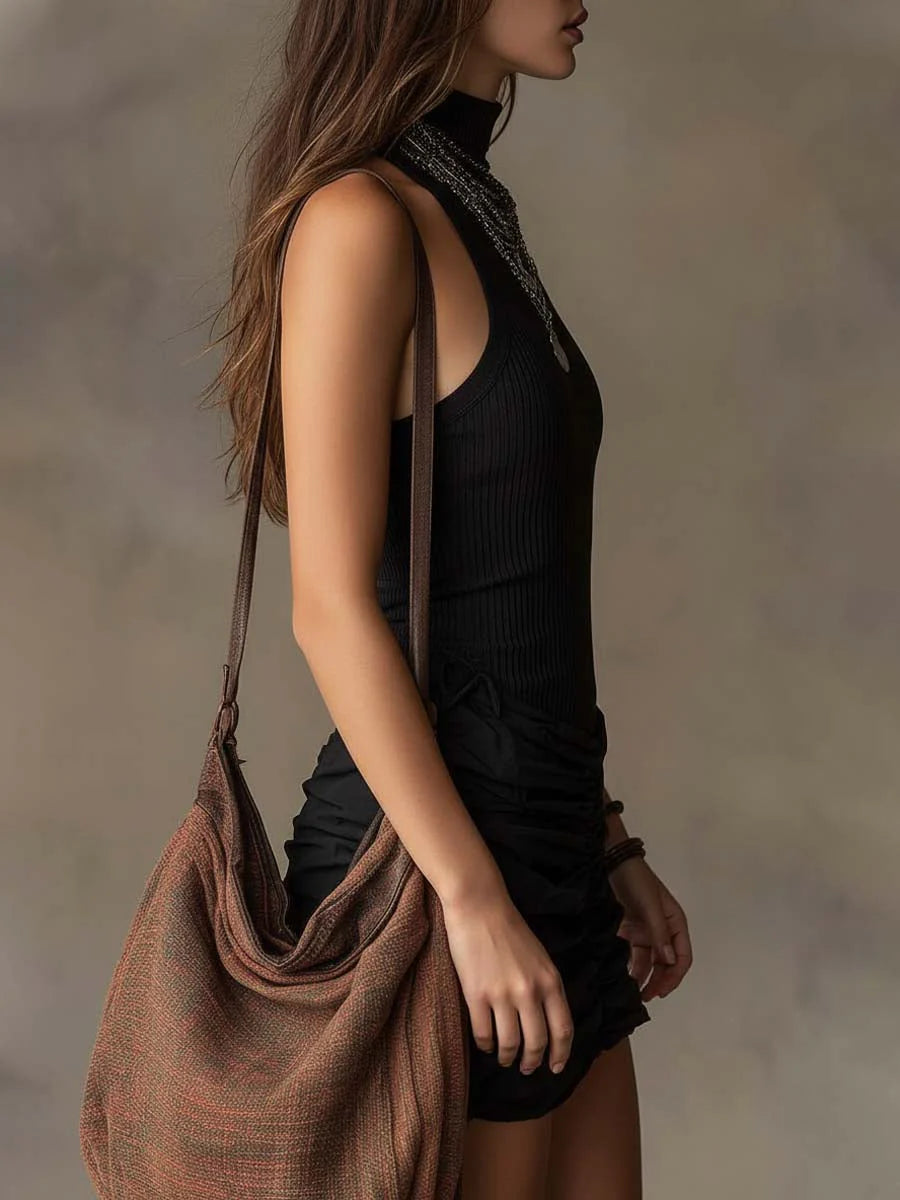 Ludovica | Vestito Nero Costine Collo Alto Arricciato