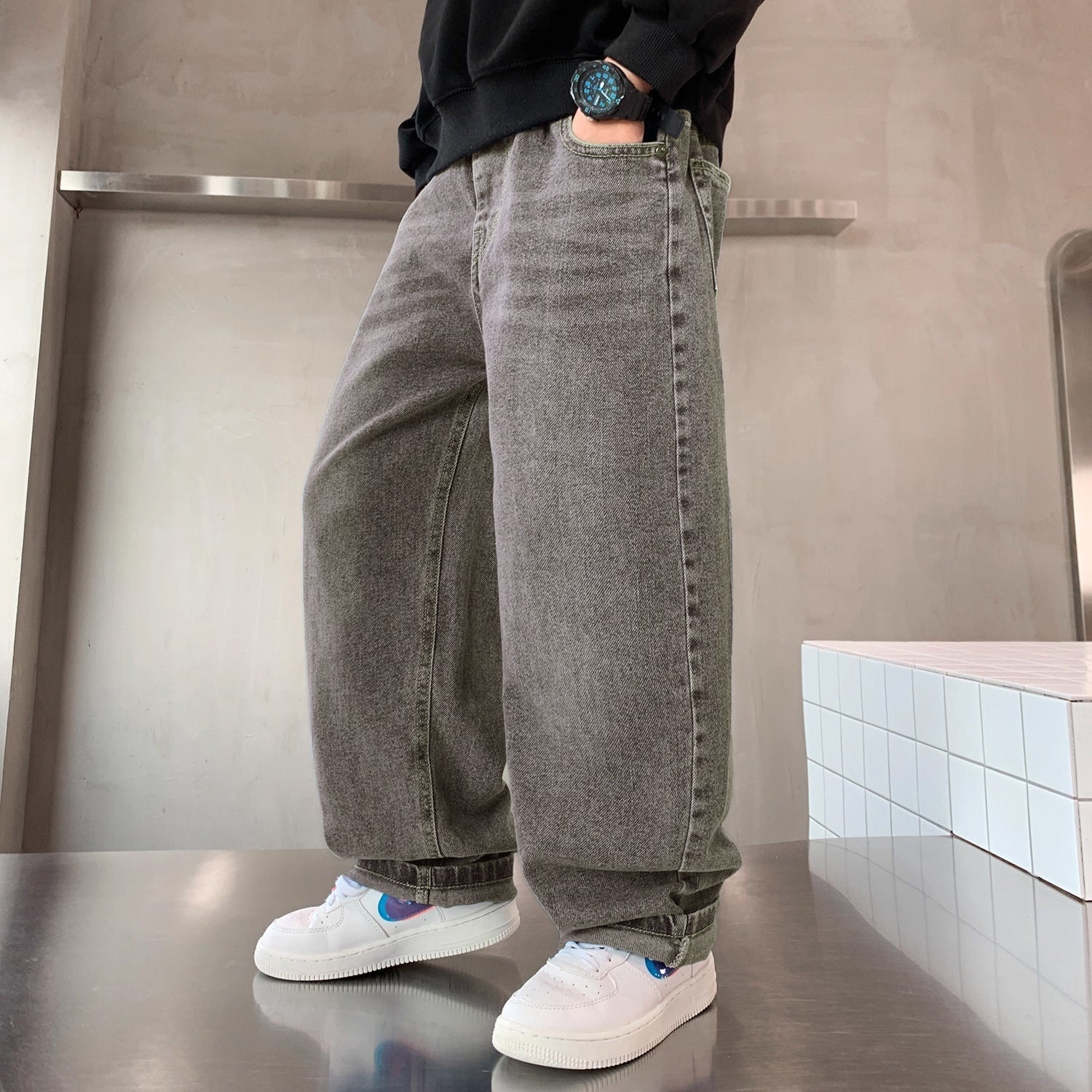 Men's Baggy Wide Leg Jeans with Faded Wash and Oversized Fit - Image 13