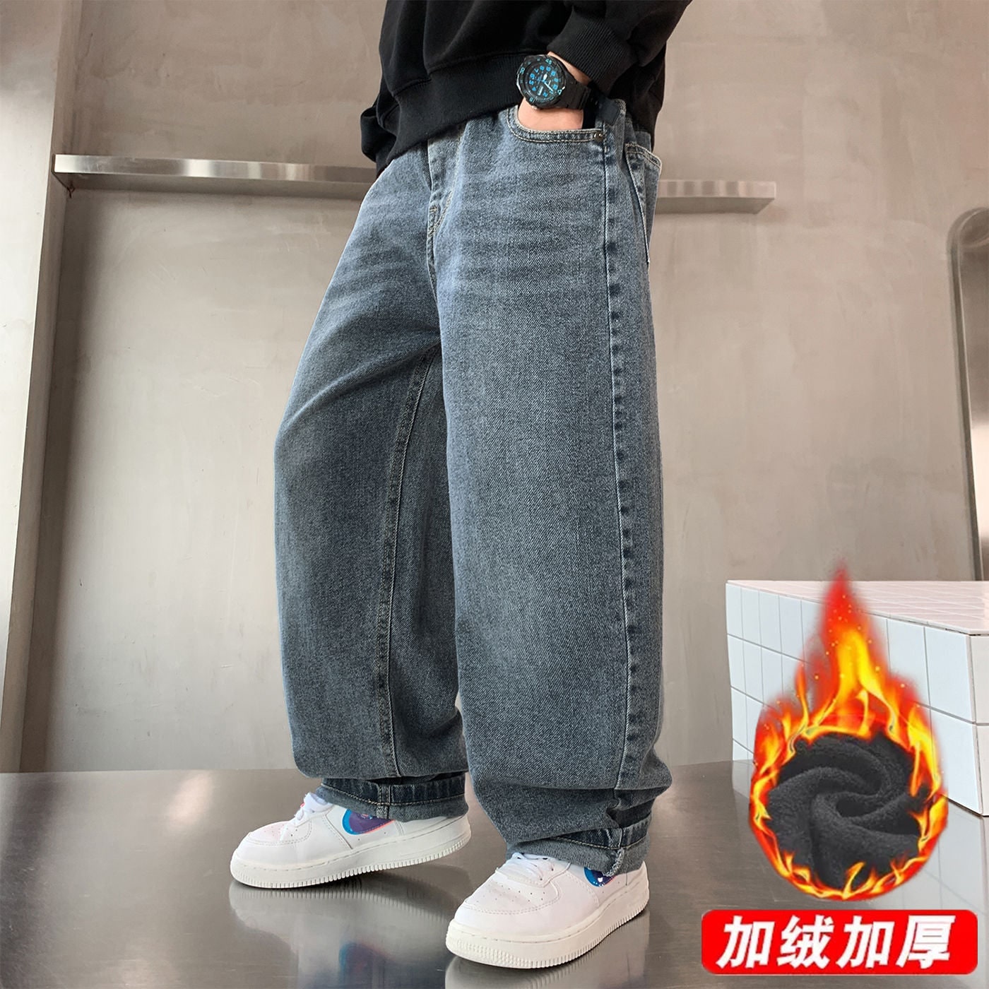 Men's Baggy Wide Leg Jeans with Faded Wash and Oversized Fit - Image 7