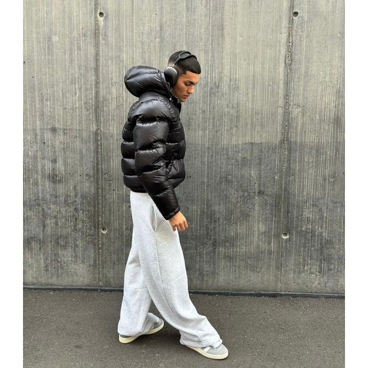 Men's Cropped Hooded Puffer Jacket with High-Shine Finish - Image 3