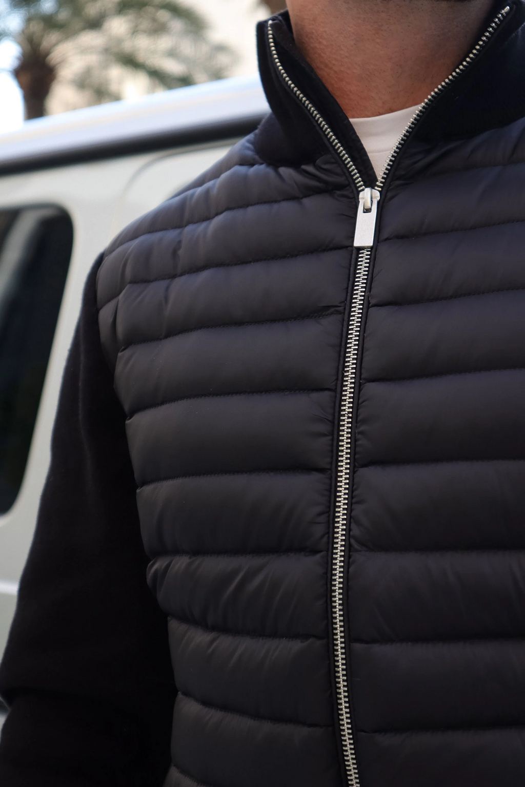 Men's Hybrid Puffer Zip Up Jacket with Quilted Front and Knit Sleeves - Image 5