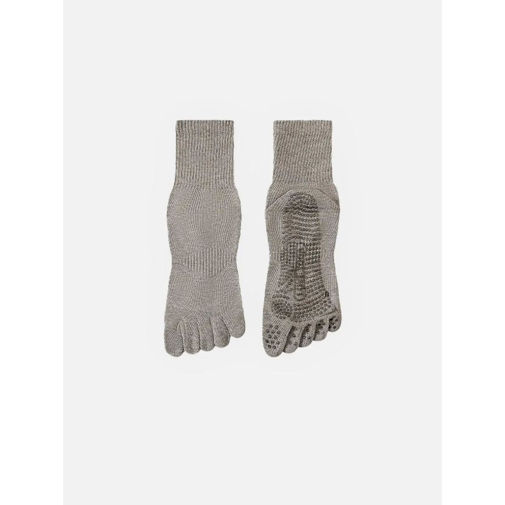 Men's Pilates Yoga Non-Slip Grip Socks with Five-Toe Design and Knit - Image 9
