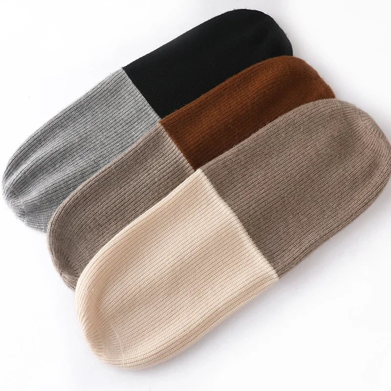 Men's Reversible Slouchy Winter Beanie with Ribbed Knit and Fold-Over Cuff - Image 5