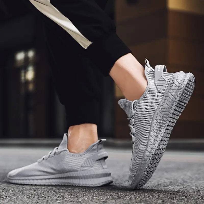 Men's Running Shoes Sneakers Lace-Up Mesh Low-Top Breathable Upper - Image 8