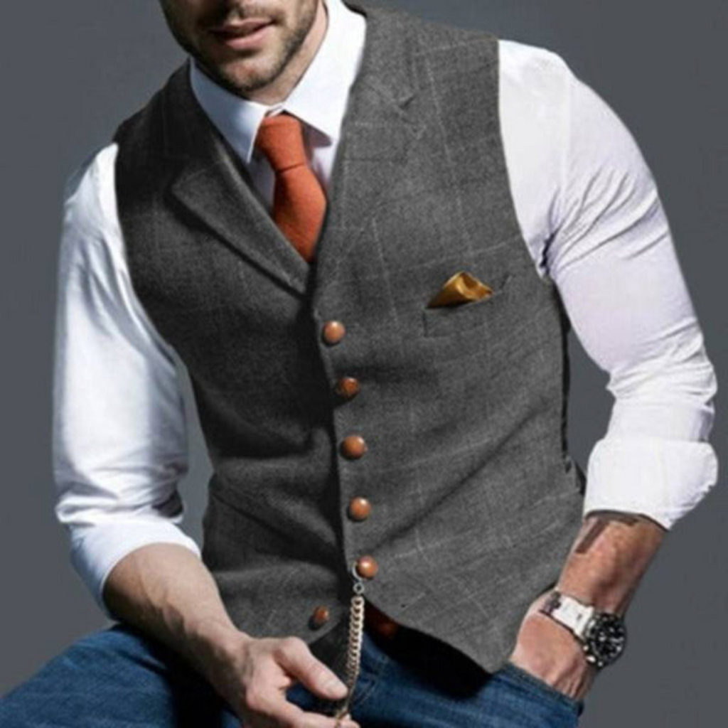 Men's Suit Vest with Plaid Pattern and Notched Lapels - Image 3