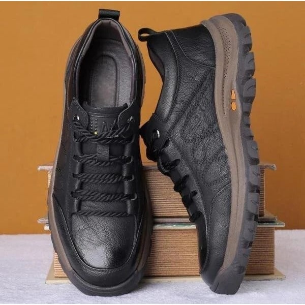 Men's Walking Shoes Low Top Leather Lace Up with Lugged Sole - Image 6