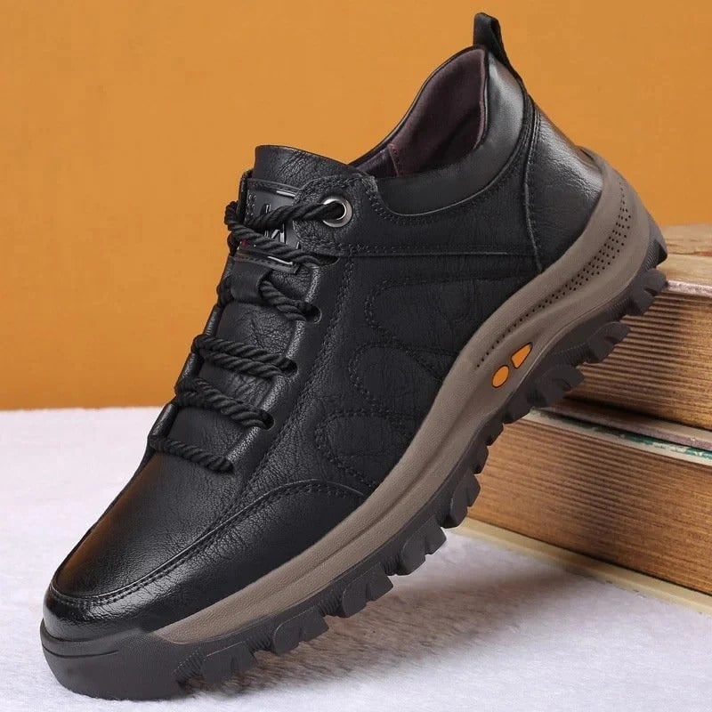 Men's Walking Shoes with Textured Leather Upper and Lugged Rubber Sole for Comfort - Image 4