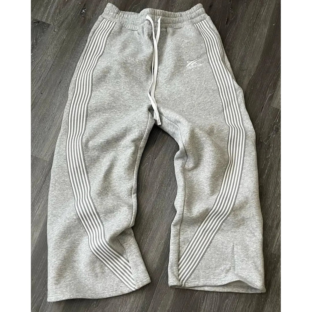 Men's Wide Leg Baggy Fleece Sweatpants with Retro Stripes and Side Pockets - Image 1