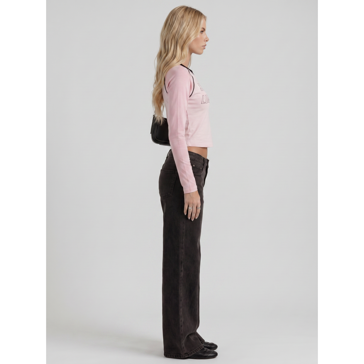 Men's Wide Leg Jeans with Mid Rise and Embroidered Bow Detail - Image 4