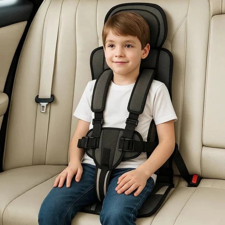 Portable Booster Seat with Five-Point Harness Padded Cushion and Breathable Mesh for Travel - Image 16
