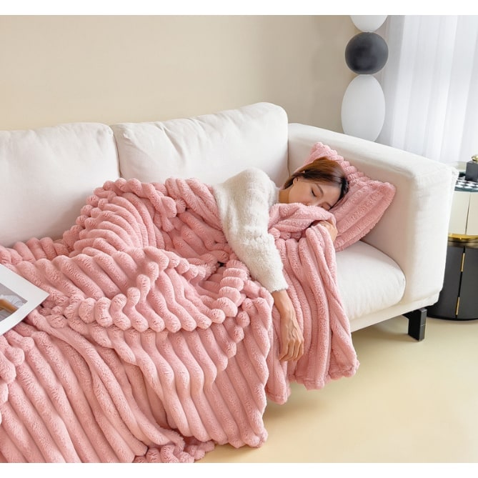 Soft Faux Fur Blanket with Plush Throw Design Ribbed Texture and Matching Pillowcase - Image 12
