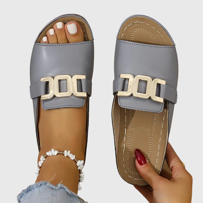 Vespera | Ciabatte Donna Fibbia Metallica Grigio