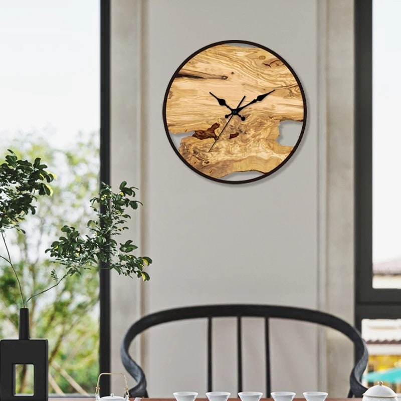 Wall Clock with Transparent Minimalist Acrylic Face and Silent Mechanism - Image 2