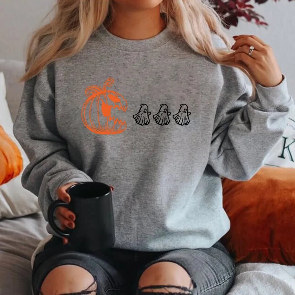 Women's Halloween Crewneck Sweatshirt with Pumpkin Ghost Graphic Print - Image 3