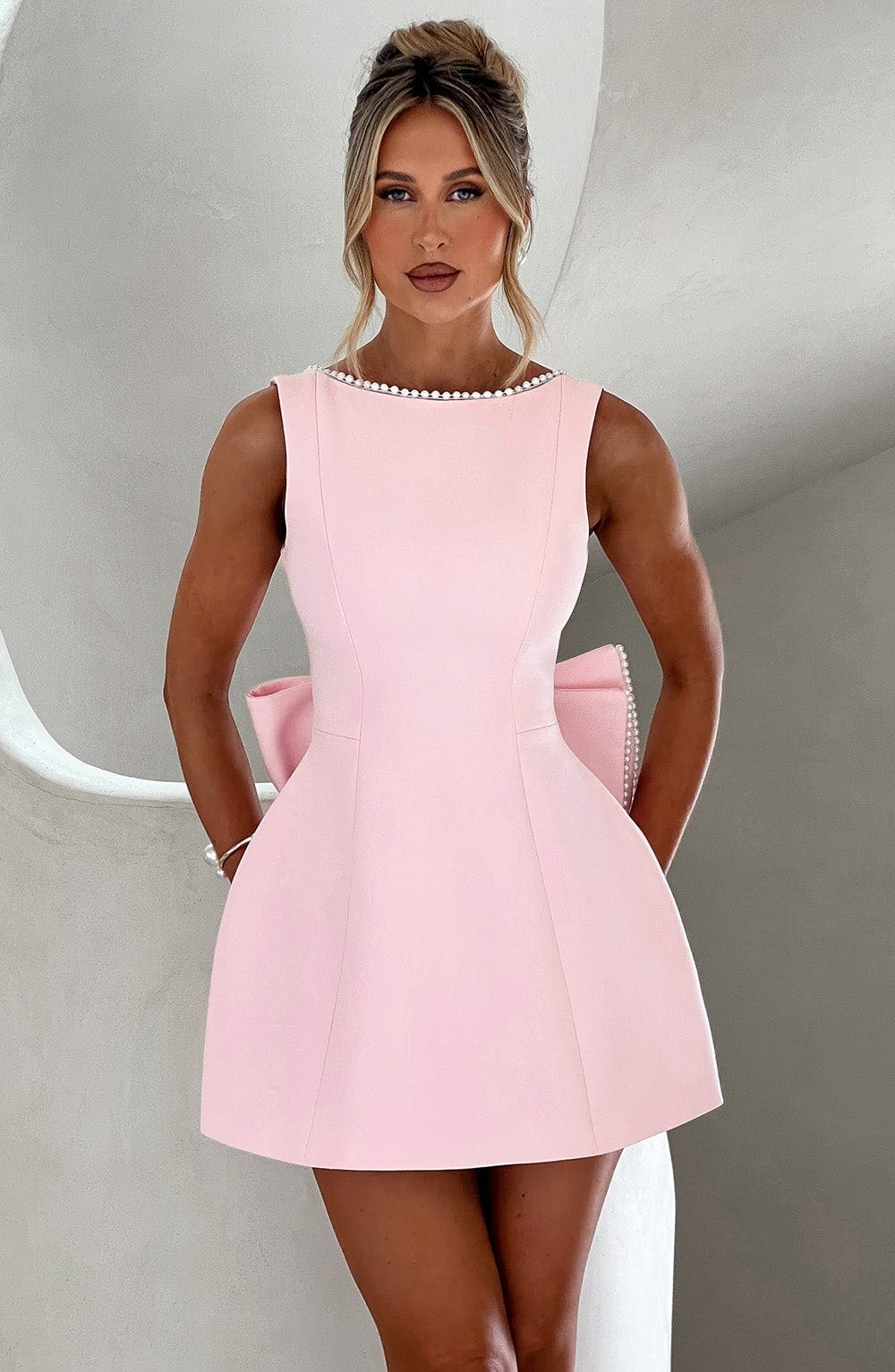 Women's Homecoming Dress Fall Wedding Guest Formal Mini with Structured Bow Back - Image 1