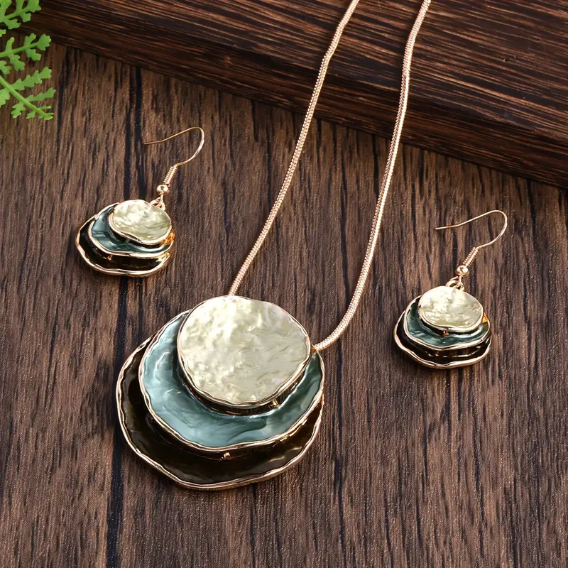 Women's Layered Disc Pendant Necklace Earrings Jewelry Set Hammered Gold Tone - Image 1