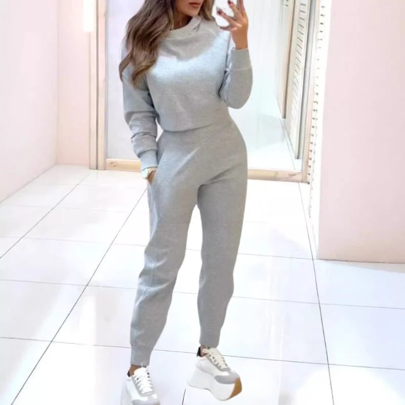 Women's Loungewear Set Cropped Sweatshirt Joggers with Ribbed Cuffs - Image 4