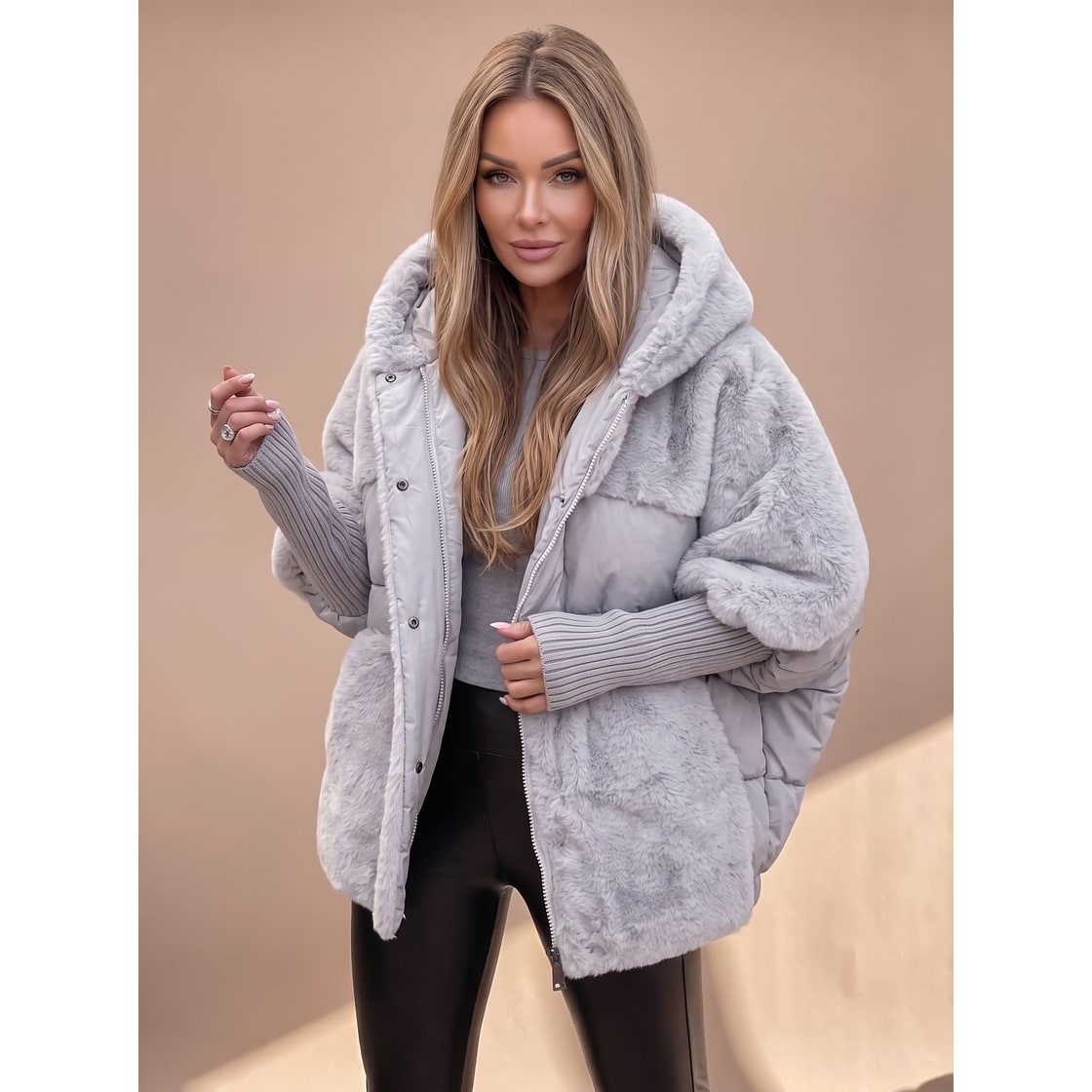 Women's Oversized Puffer Jacket with Faux Fur Panels and Hooded Neckline - Image 4
