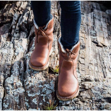 Women's Shearling Western Leather Ankle Boots with Fold-Down Collar - Image 3